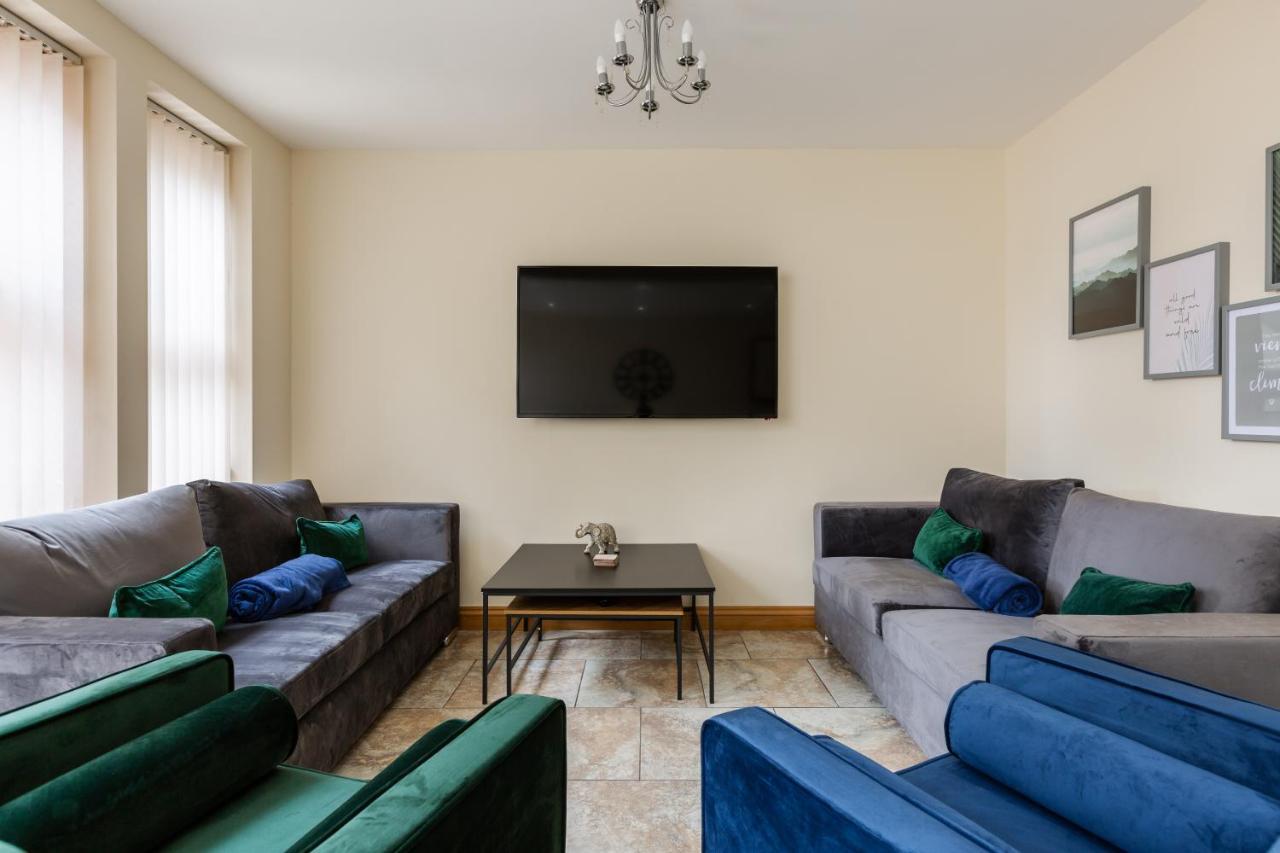 Albert - 5 Bedrooms Sleeps 11 Parking Wi-Fi Contractors Preston  Esterno foto