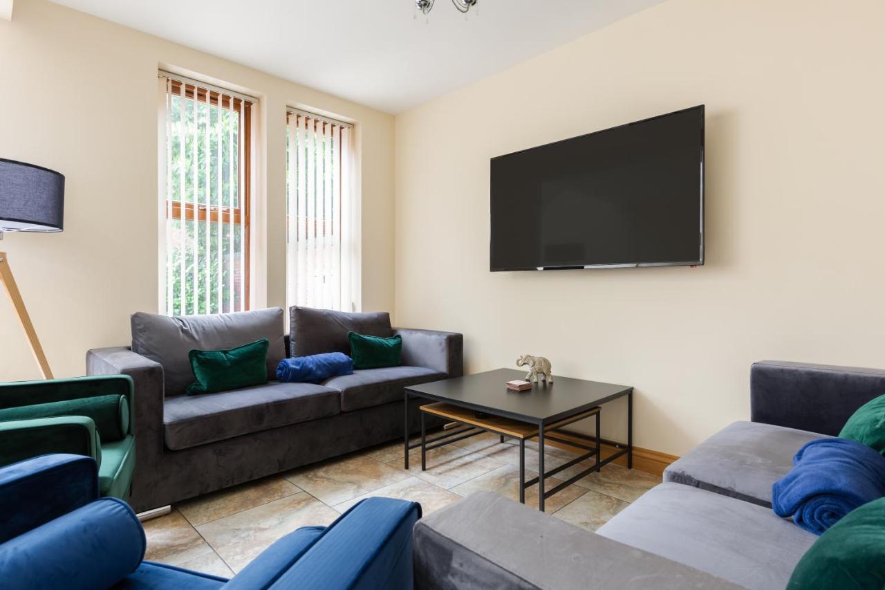 Albert - 5 Bedrooms Sleeps 11 Parking Wi-Fi Contractors Preston  Esterno foto